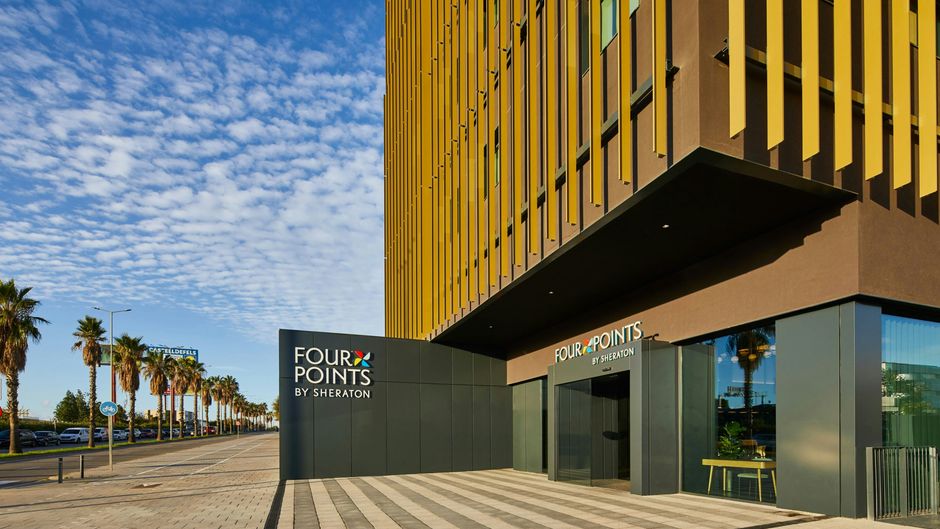 Four Points by Sheraton Barcelona Arpt Exterior