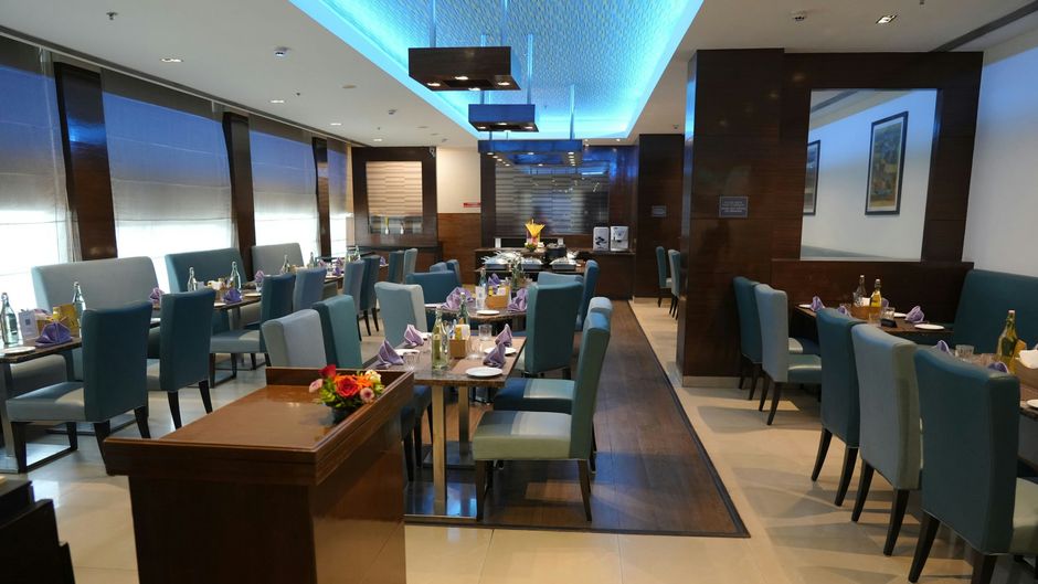 Four Points by Sheraton Vadodara Restaurant