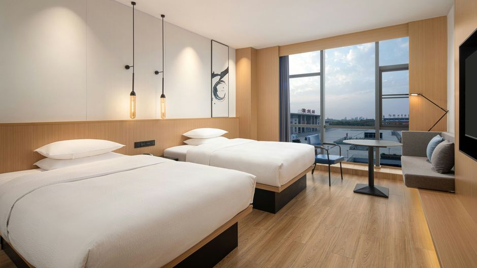 Fairfield Chuzhou Railway Station Room