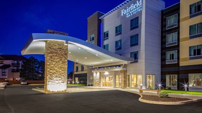 Fairfield Inn & Suites Waterfront