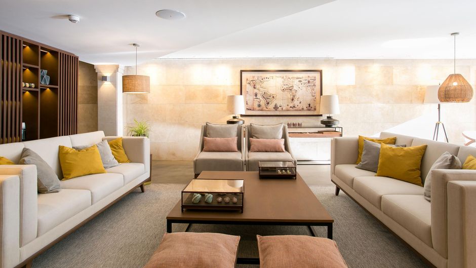Four Points by Sheraton Sesimbra Lobby