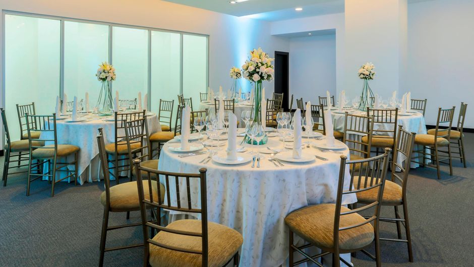 Four Points by Sheraton Cuenca Meeting