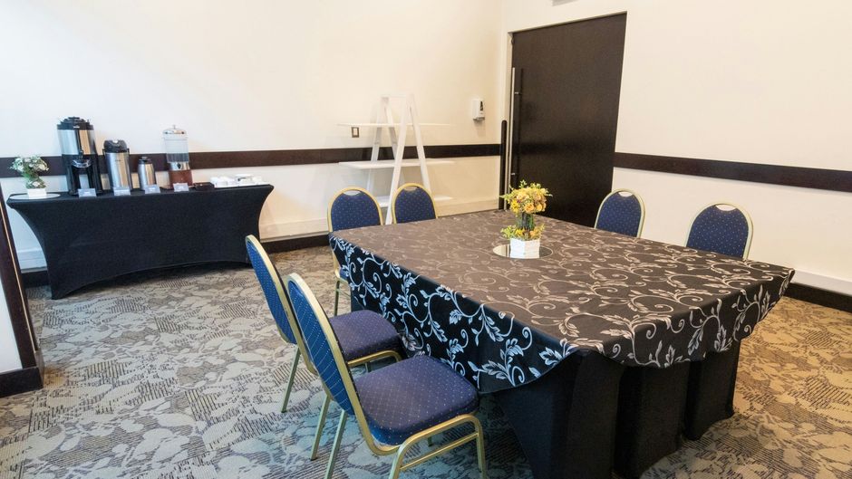 Four Points by Sheraton Los Angeles Meeting