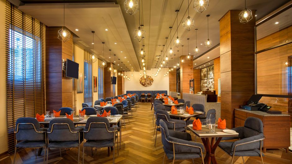 Four Points by Sheraton Chennai OMR Restaurant