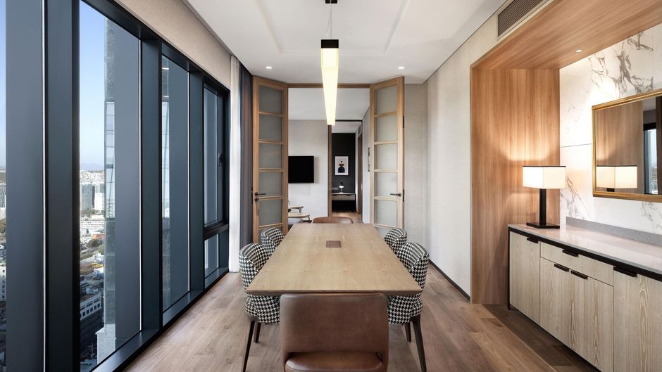 Four Points by Sheraton Seoul Myeongdong Suite