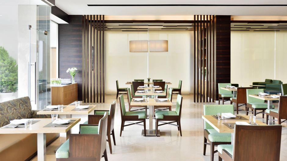 Fairfield by Marriott Indore Restaurant