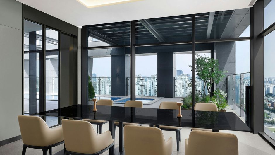 Four Points by Sheraton Suwon Pool
