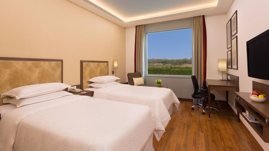 Four Points New Delhi, Airport Highway Room