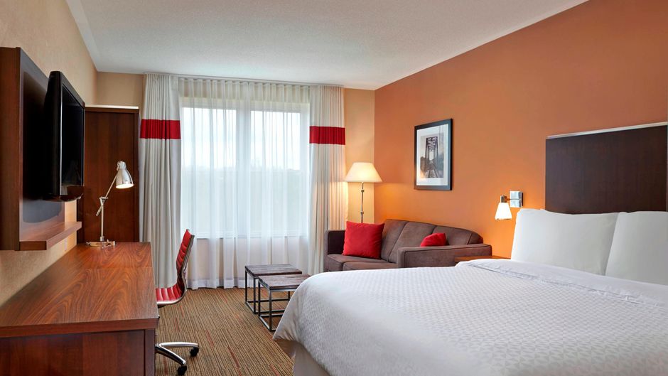 Four Points by Sheraton Moncton Room