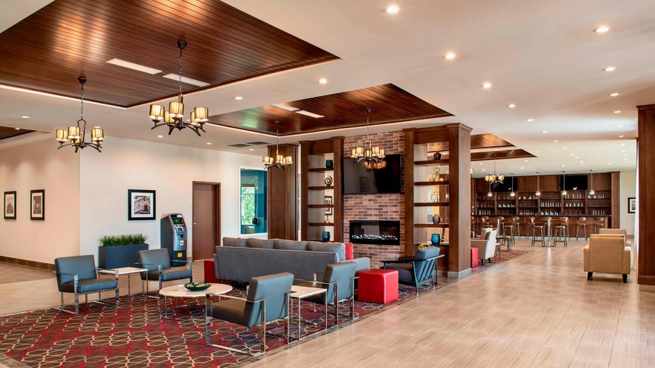 Four Points by Sheraton Grande Prairie Lobby