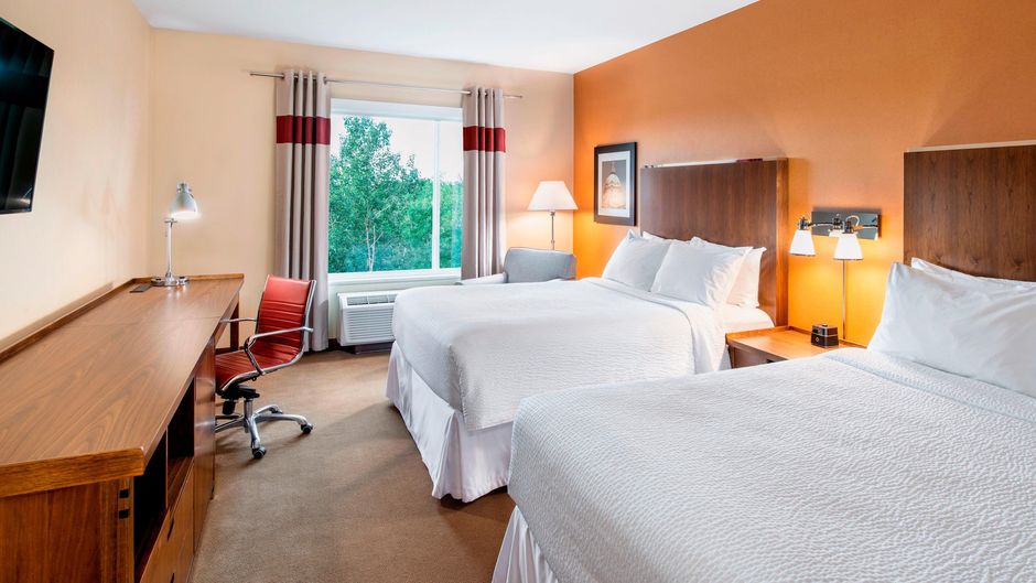 Four Points by Sheraton Grande Prairie Room