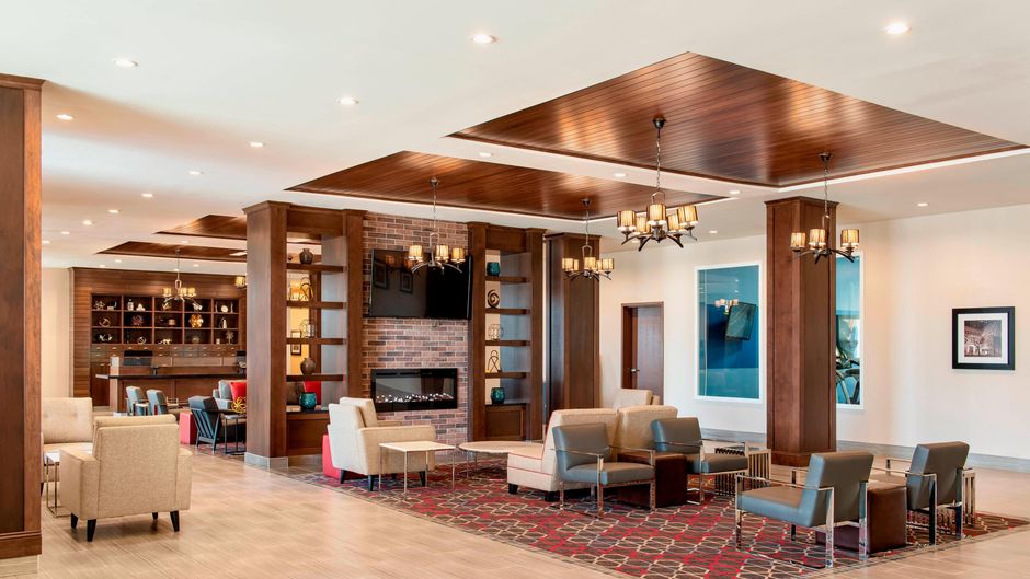 Four Points by Sheraton Grande Prairie Lobby