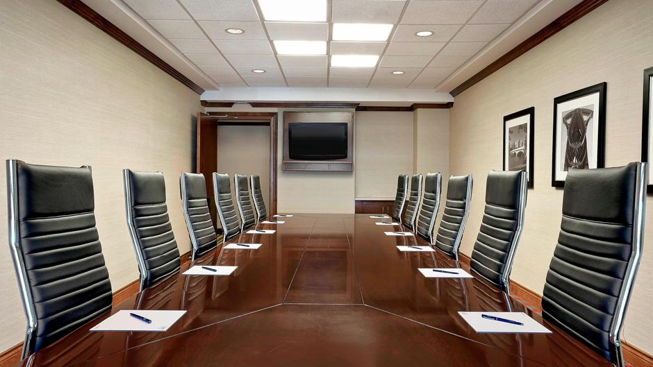 Four Points by Sheraton Calgary Airport Meeting
