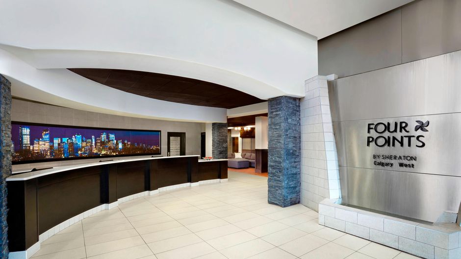 Four Points by Sheraton Hotel & Suites Lobby