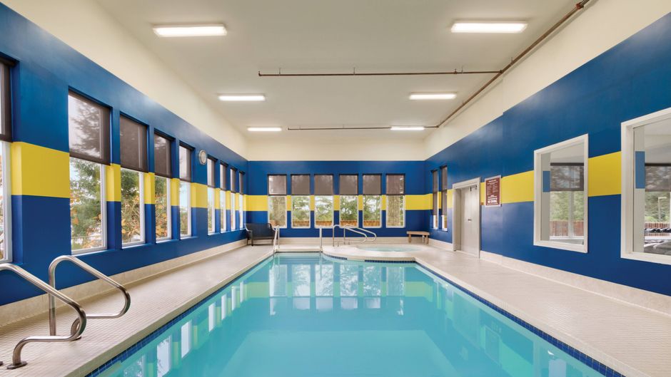 Four Points by Sheraton Victoria Gateway Pool