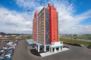 Four Points by Sheraton Toronto Airpt E