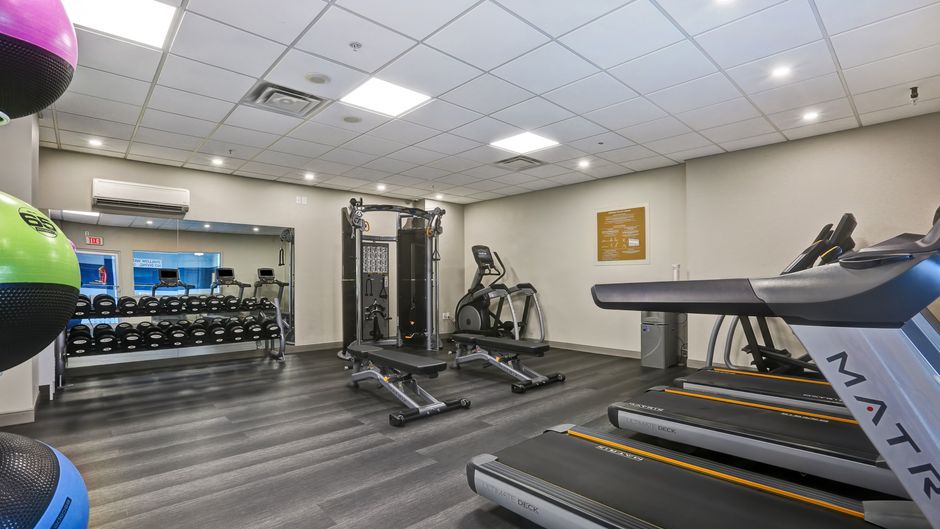 Four Points Sheraton Toronto Mississauga Health Club