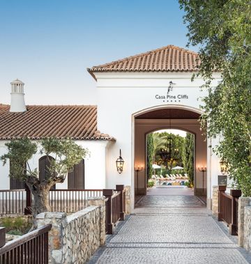 Pine Cliffs Residence, Luxury Collection