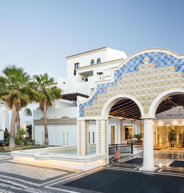 Pine Cliffs Hotel