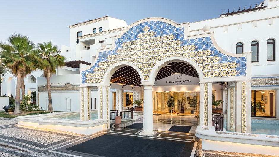 Pine Cliffs Hotel Exterior