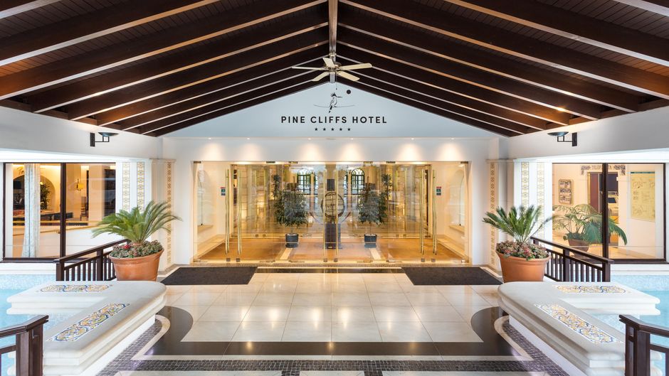 Pine Cliffs Hotel Lobby