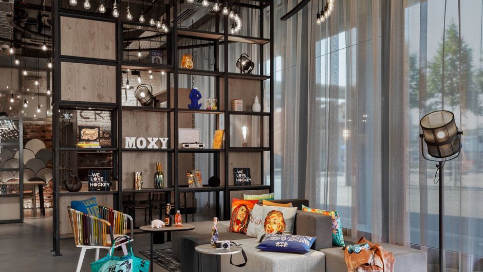 Moxy Bern Expo Room