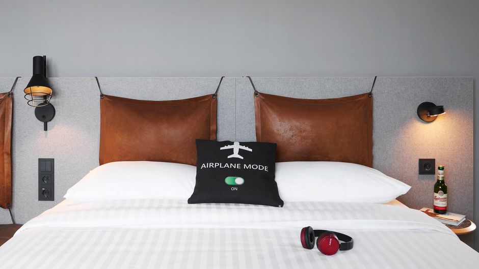 Moxy Cologne Bonn Airport Room