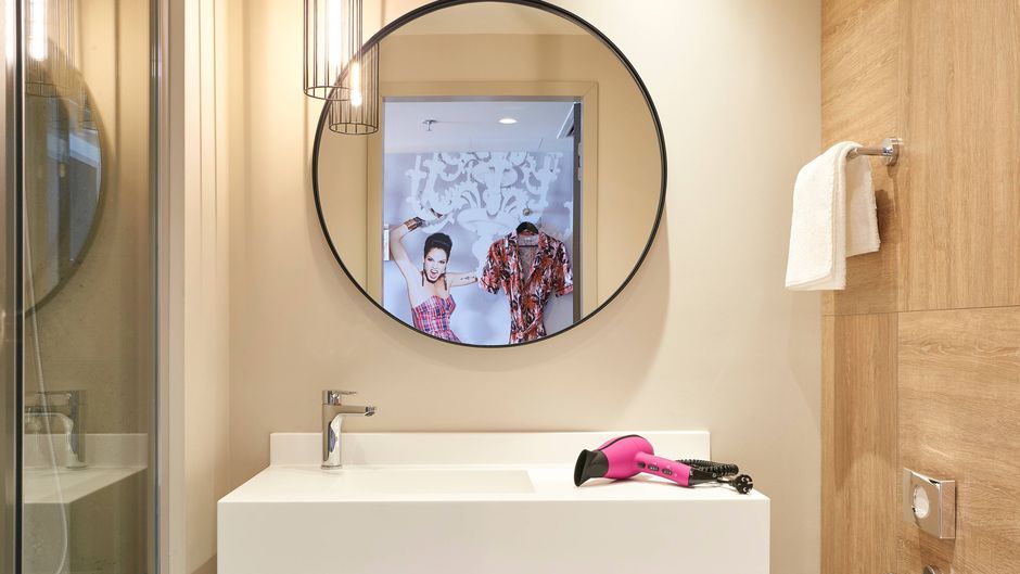 Moxy Patra Marina Room