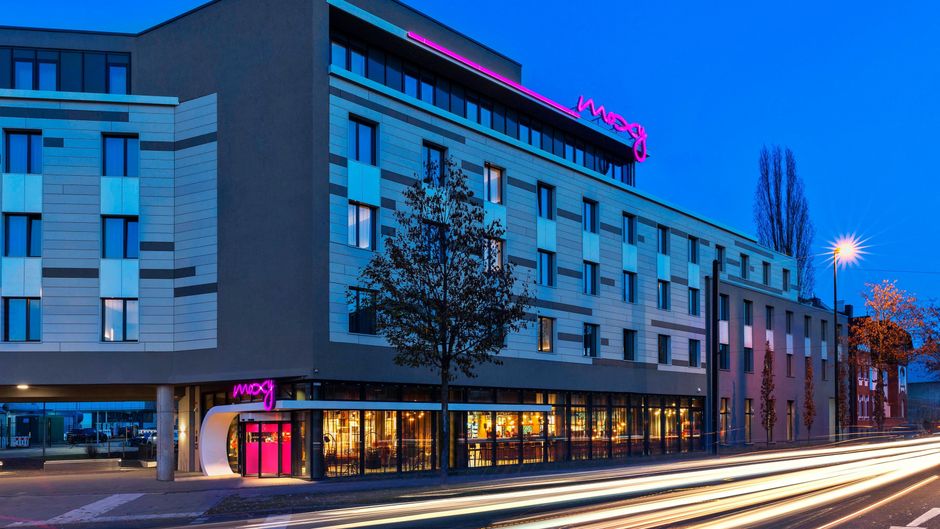 MOXY Dusseldorf South Exterior