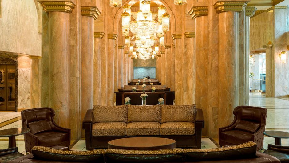 Sheraton Kuwait, Luxury Collection Hotel Lobby