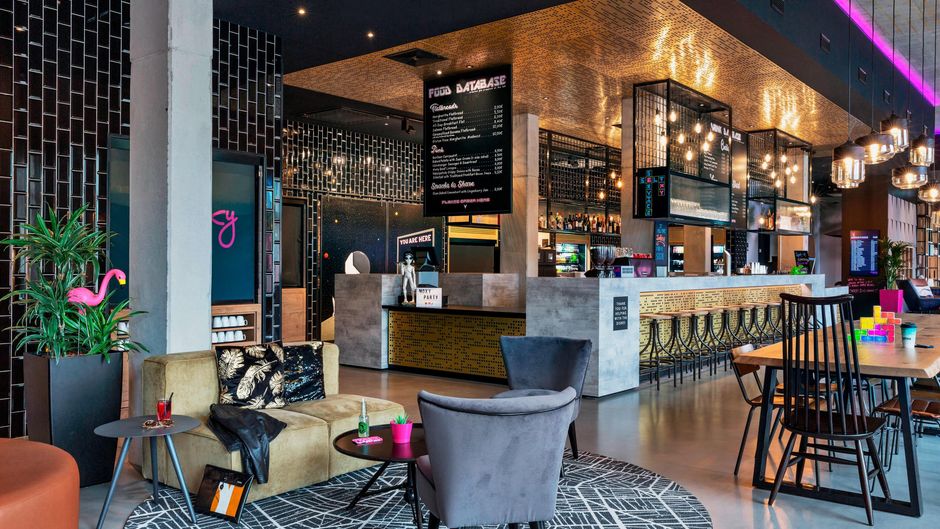 Moxy Darmstadt Lobby