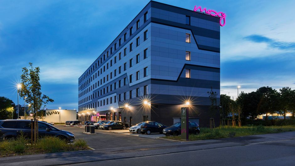 Moxy Frankfurt Airport Kelsterbach Exterior