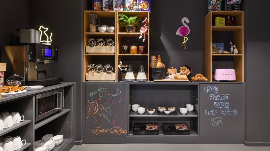Moxy Sion Restaurant