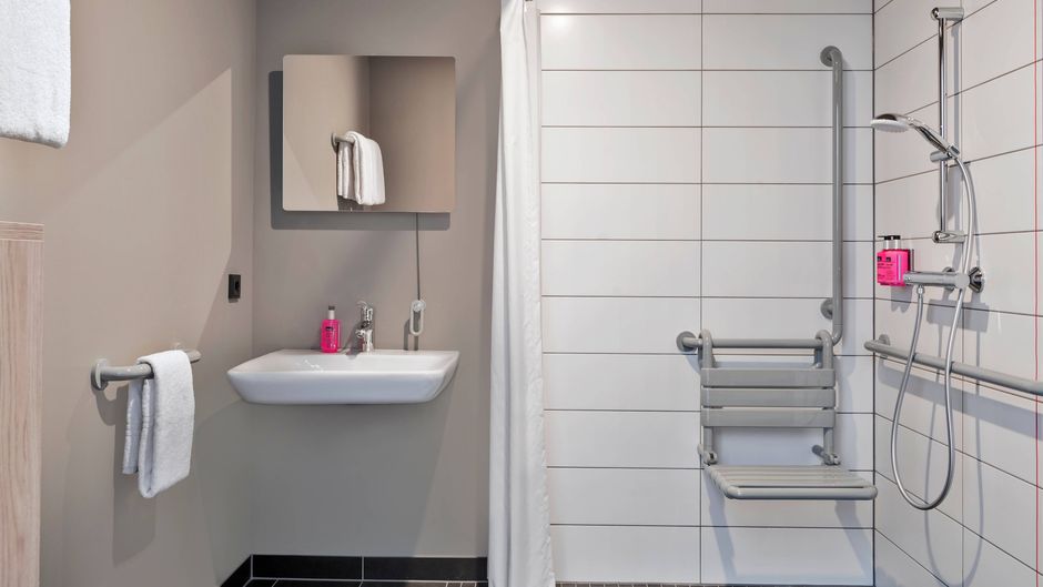 Moxy Hamburg City Room