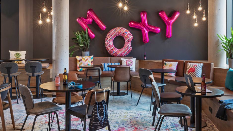 Moxy Hamburg Altona Lobby