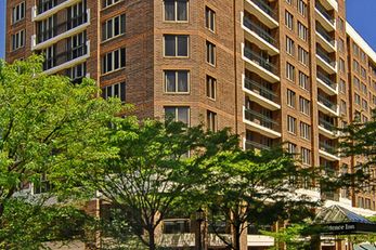 Residence Inn Bethesda Downtown