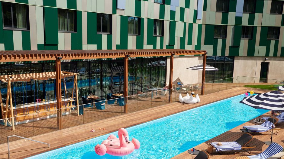 Moxy Sophia Antipolis Pool