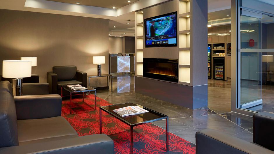 Residence-Inn by Marriott Montreal Lobby