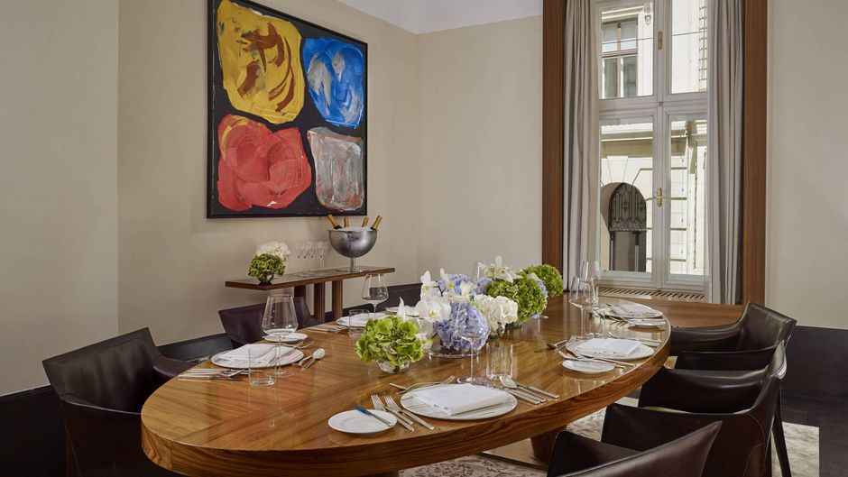 The Ritz-Carlton, Vienna Meeting