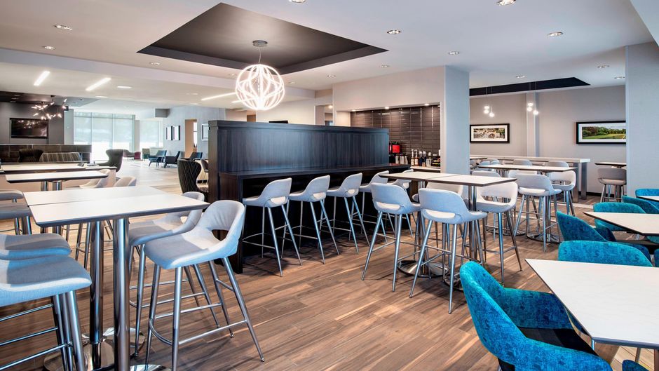 Residence Inn by Marriott Winnipeg Restaurant