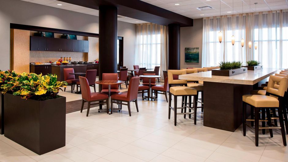 Residence Inn by Marriott Calgary South Restaurant