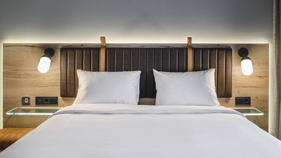 Moxy Poznan Airport Hotel Room
