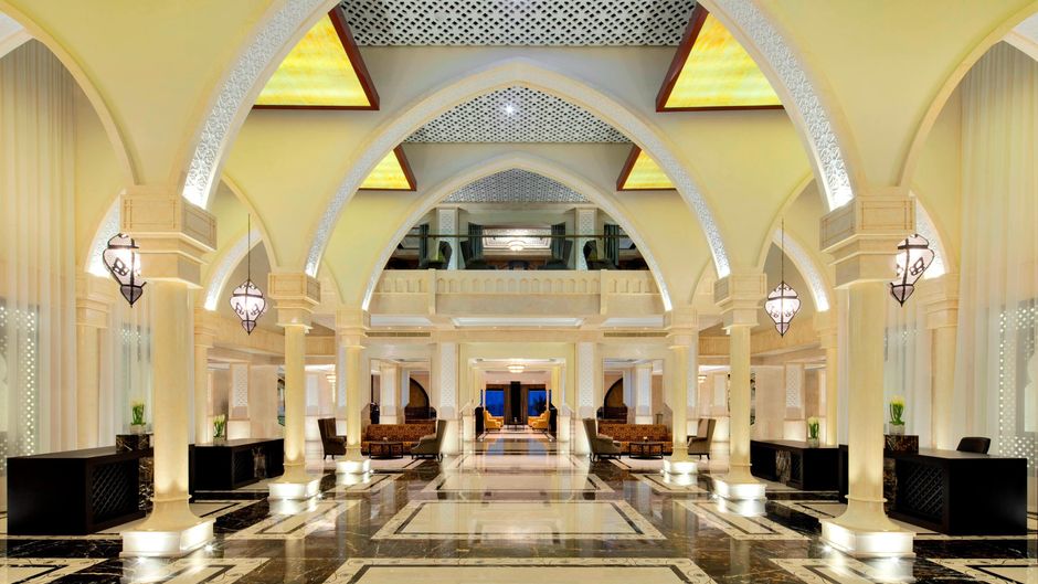 Sheraton Sharjah Beach Resort & Spa Lobby