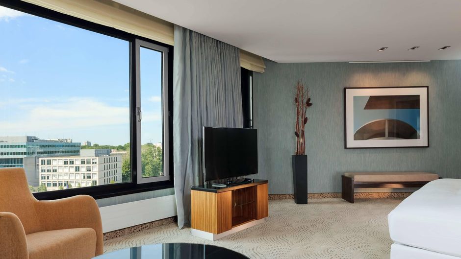 Sheraton Berlin Grand Hotel Esplanade Suite