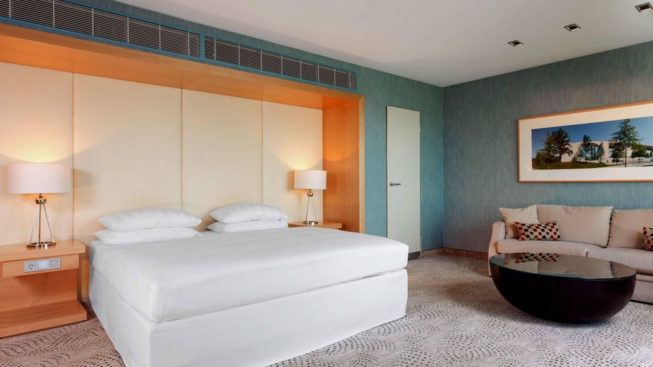 Sheraton Berlin Grand Hotel Esplanade Suite