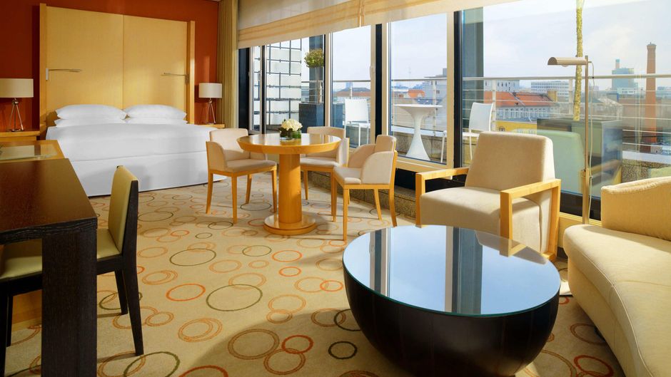 Sheraton Berlin Grand Hotel Esplanade Suite