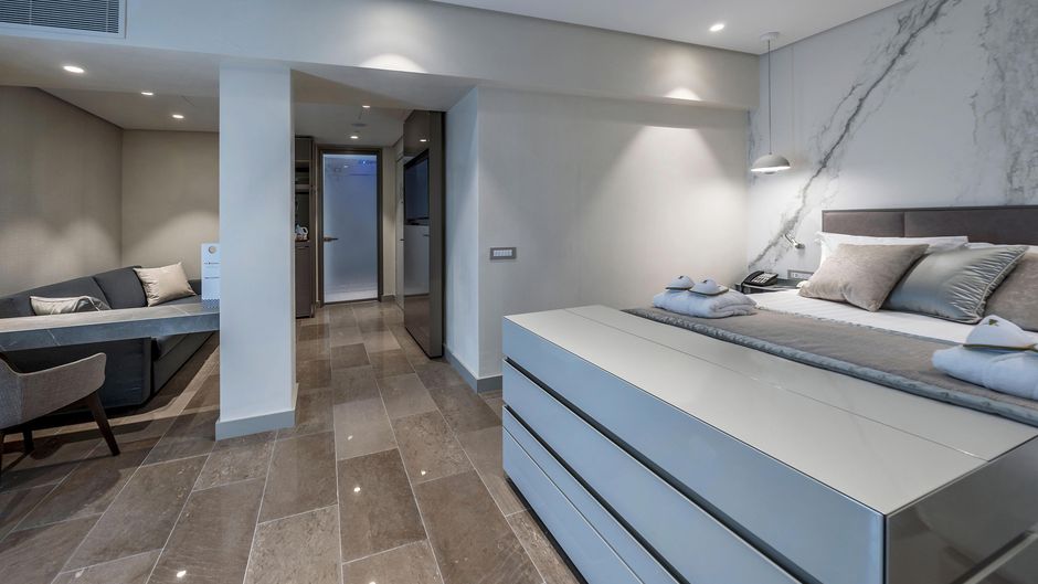 The Regency Rome, Tribute Portfolio Suite
