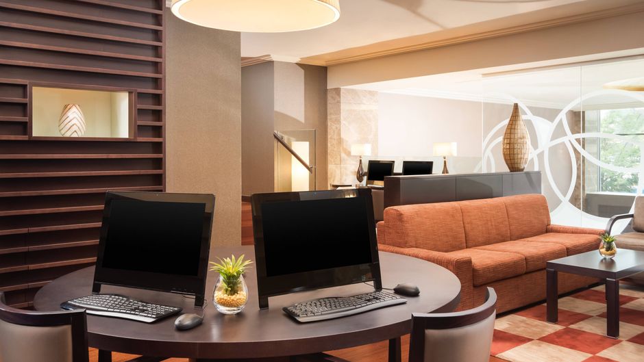 Sheraton Bratislava Hotel Lobby