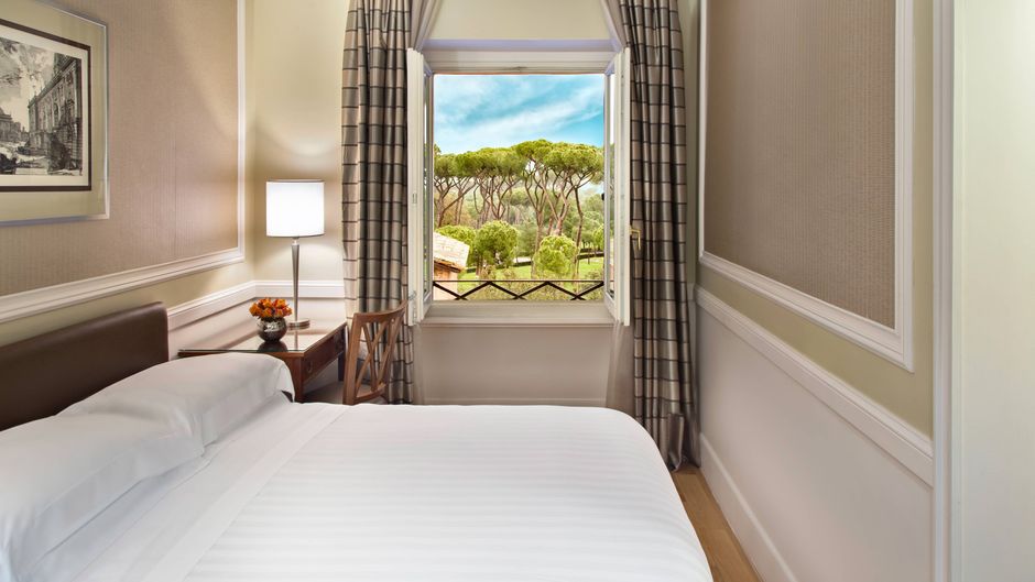Marriott Grand Hotel Flora Room