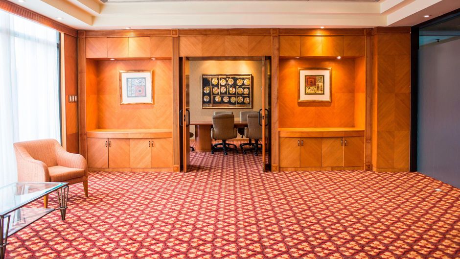 Sheraton Pilar Hotel & Convention Center Meeting